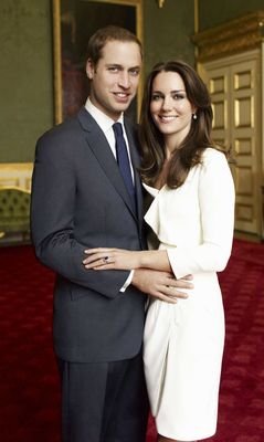 Princ William a Kate Middleton na zásnubních fotografiích.