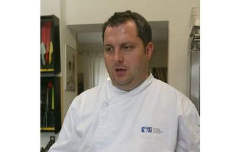 Připravuje šéfkuchař Pražského kulinářského institutu Václav Frič (35) 