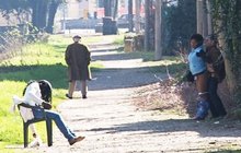 Prostitutky v Itálii se s tím nemazlí… Jdou »na věc« kdekoliv!