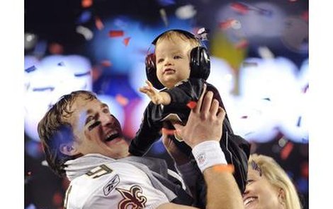 QuarterbackDrew Brees právě vyhrál Super Bowl...