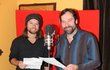 Richard Krajčo s Radkem Johnem (vpravo) spojili síly k vydání nové audioknihy Memento.