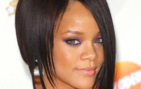 Rihanna představila fanouškům nový klip. Budou u vytržení!