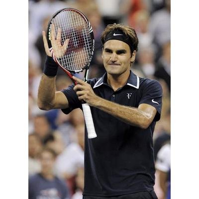 Roger Federer děkuje svému věrnému publiku.
