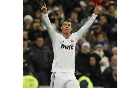 Ronaldo: „A jsou tam další dva!“
