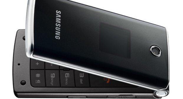 Samsung E210 - Něco za něco