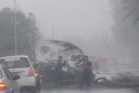 Tajfun na Filipínách: Nejméně 94 obětí