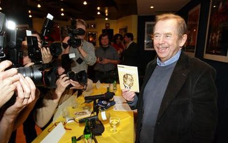 „Tak tohle je mé Odcházení,“ představil Havel svou novou knihu.