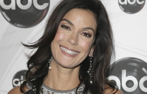 Teri Hatcher: Při striptýzu si zlomila žebro!