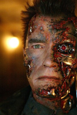 Terminátor, napůl člověk a napůl robot, v podání Arnolda Schwarzeneggera... 