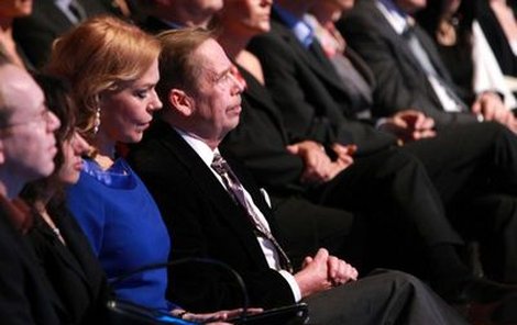 Václav Havel s manželkou Dagmar navštívili včerejší předávání Českého lva.