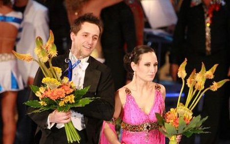 Vítězný pár Tomáš Krejčíř a Jana Gonsiorová vytančili šek na milion korun.