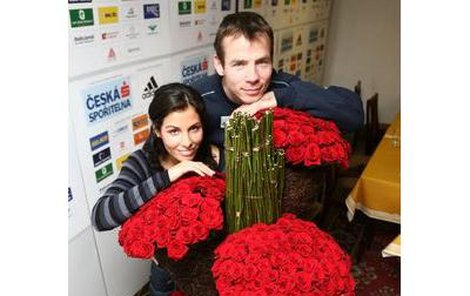 Za svůj první český rekord dostala Kateřina Baďurová od přítele Tomáše Janků květy za skoro 30 tisíc korun!