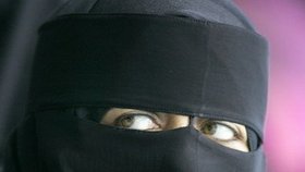 Postavení ženy v islámské společnosti podléha rozhodnutí muže - ilustr. foto