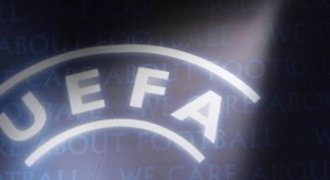 Představitelé UEFA obviněni z korupce