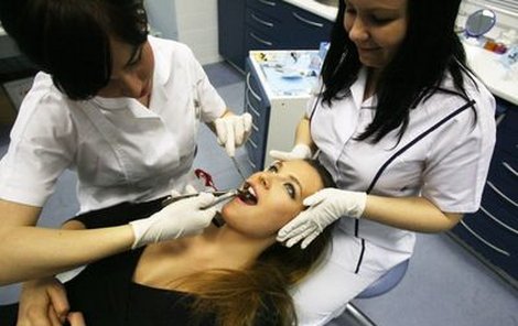 Zubařka Kateřiny Sokolové je velmi citlivá. Její ošetření podle Katky vůbec nebolí.