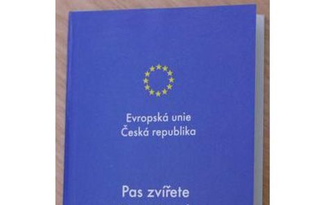 Zvířecí pas je podobný tomu »lidskému«. Je v něm místo pro fotku i další údaje, jako je jméno či datum narození.