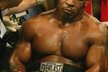 Boxer Mike Tyson spáchal řadu deliktů - znásilnění, řídil opilý, ublížení na zdraví...