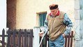 Důchodce Josef Bareš z Holasovic
na Opavsku odmítl svůj dům opustit