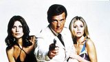 Bond ve výslužbě plní sexuální sny