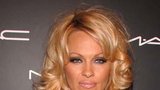 Pamela Anderson ukázala zakladateli Playboye všechno!