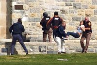 Střelba na univerzitě v USA - 32 mrtvých
