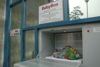 Do babyboxu v Olomouci odloženo čerstvě narozené dítě