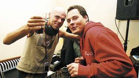 DJ Hrzal (vlevo) pouštěl Filipovi samé pecky