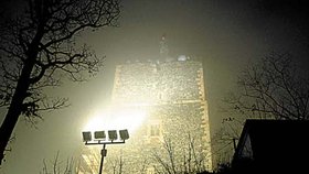Pachatelé ukradli reflektory, kterými je osvětlena proslulá zřícenina hradu Radyně