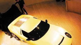 Lamborghini Miura ´Concept´ tak, jak byl letos v lednu představen v kalifornském Beverly Hills ke svému 40. výročí