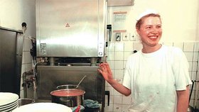 Ve vězení pracovala Helena Čermáková v kuchyni a moc si
to pochvalovala