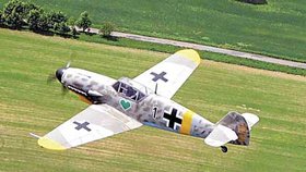 Na obloze je Messerschmitt BF 109 G3 dokonalý.