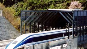 Japonsko, vlak Maglev - 581 km/h
