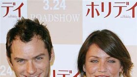 Jude Law s Cameron Diazovou uvádí japonskou premiéru filmu Prázdniny.