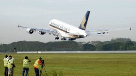 Airbus A30 odstartoval na svou první komerční cestu ze Singapuru a později ji úspěšně zakončil v Sydney