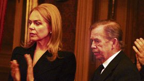 Pohřbu se zúčastnil i bývalý prezident Václav Havel