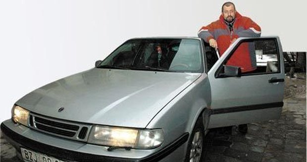 Herec Zdeněk Junák nedá na severská auta dopustit. A taky je pyšný na svoji značku začínající na BZJ (Brno Zdeněk Junák).