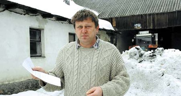 Exekuční příkaz na více než milion korun děsí hospodáře Vladislava Zacha ještě dnes