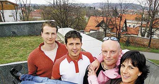 Miliónová nevěsta Dana Havlátková v náručí tří nápadníků