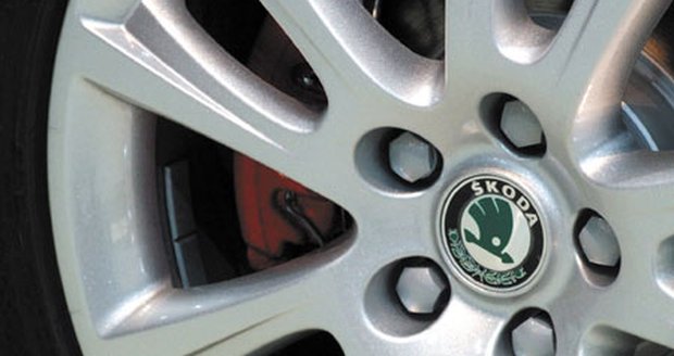 Červené třmeny byly k vidění už na brněnském veletrhu Autotec