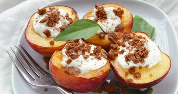 Broskve, broskvičky Broskve s tvarohem