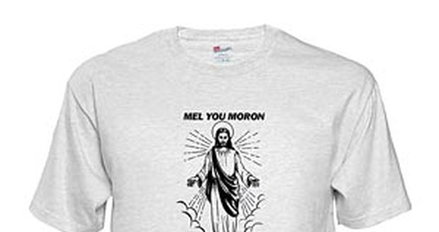 Mele, troubo, i já jsem Žid, upozorňuje na jednom tričku kresba Ježíše Krista.