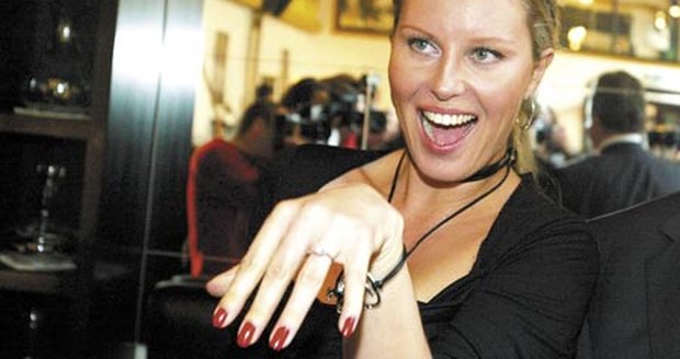 Simona Krainová dává přednost bílému zlatu, ale v módě prý bude brzy žluté