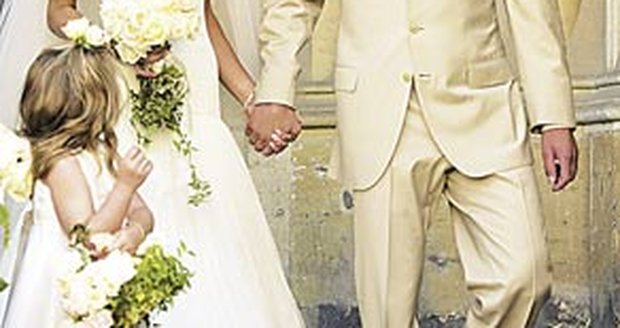 Romantická svatba se konala3. 7. 2004 v chrámu svatého Vítana Pražském hradě
