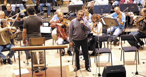 Na Sazka Arenu se Slavík s Moravskou filharmonií připravoval v Olomouci