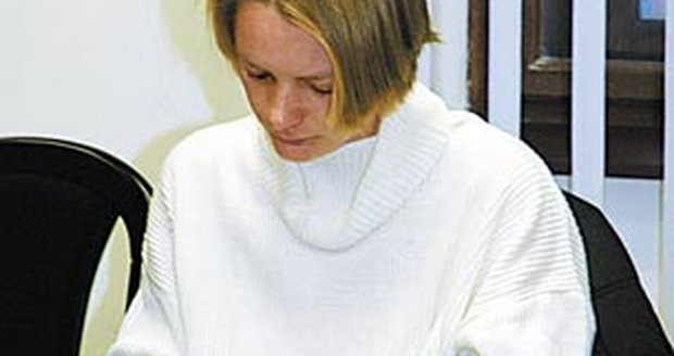 Kafková se proti rozsudku na místě odvolala a prchla ze soudní budovy