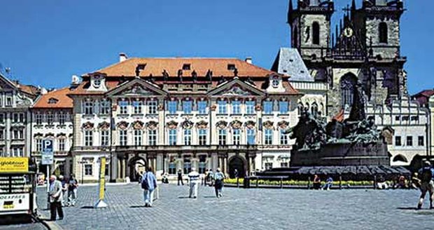 Palác Kinských v Praze na Staroměstském náměstí