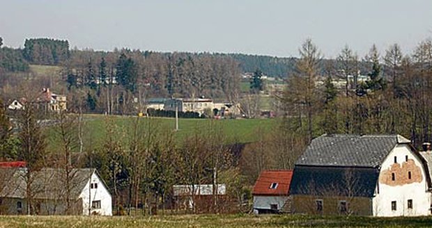 Jen sto metrů od obce má
vzniknout bioplynová stanice