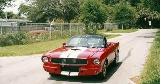M1Stang – klasický Mustang z MX-5