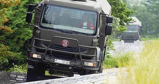 Tatra T-810: Tatrovka ´osmsetdesítka´ má českým vojákům nahradit ´vétřiesku´