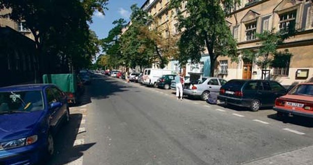 Ulice U Průhonu v Praze 7 - i tady se bude od října platit
